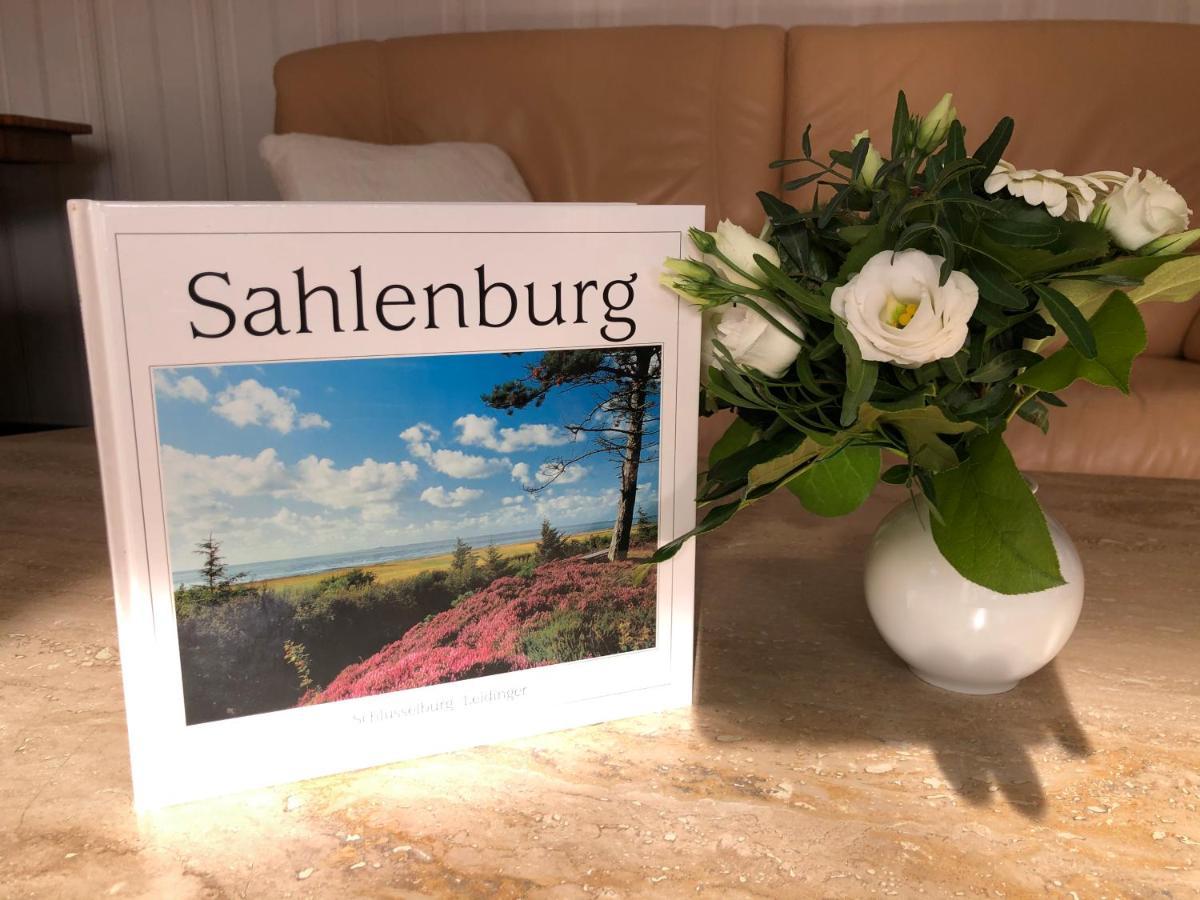 Luettje Huus Frieda Mit Strandkorb Am Strand Von Mai Bis September Apartman Cuxhaven Kültér fotó